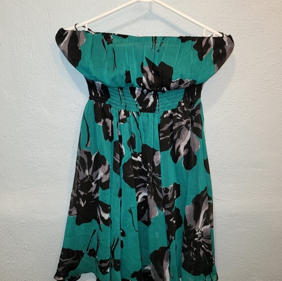 Floral Dress - Picture 2 of 2